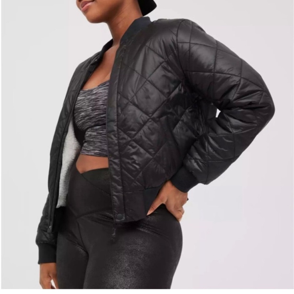 Offline Sherpa Quilted Bomber Jacket Medium - image 1